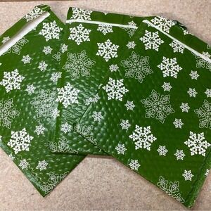 Duck Bubble Wrap Padded Envelope Mailers 8.5x11 Snowflake Christmas Lot of‎ 3